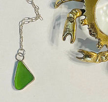 Load image into Gallery viewer, Emerald Green Sea Glass Pendant (medium size sea glass)